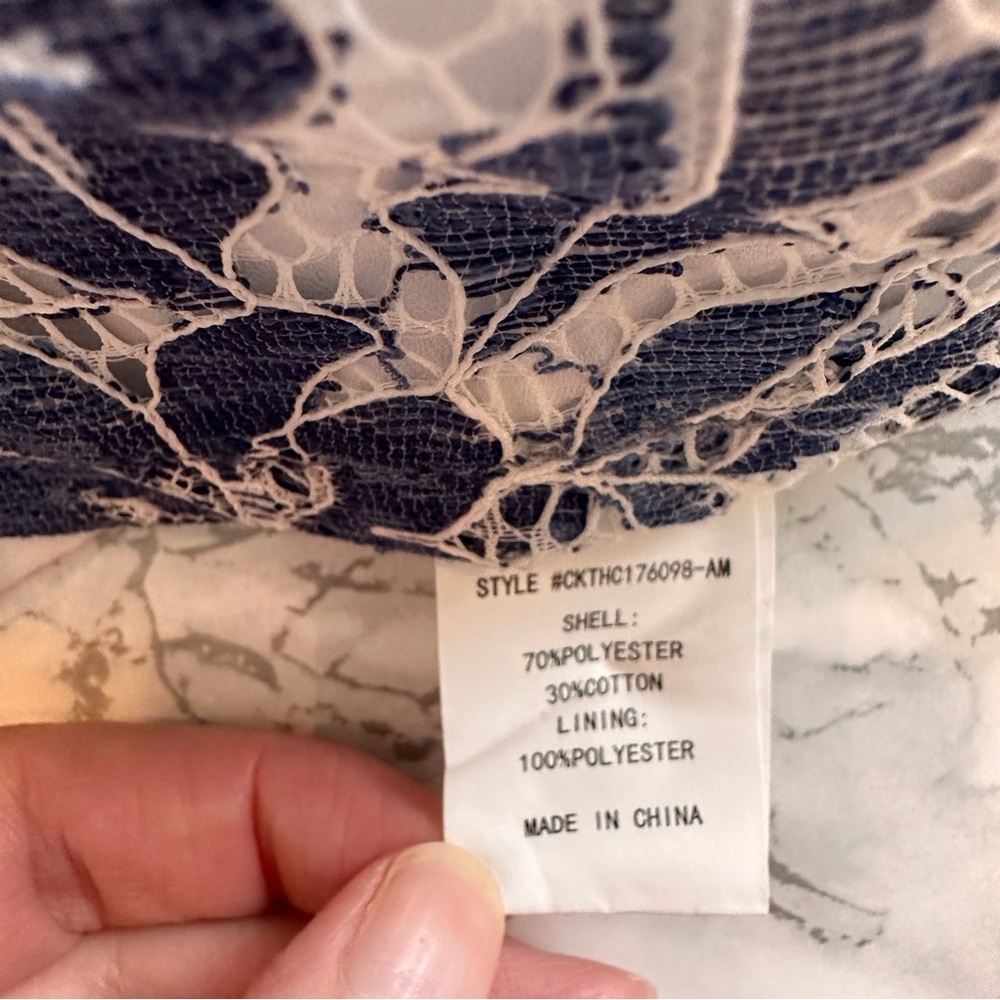 Code Mode | Off-Shoulder Lace Top - Picture 11 of 11